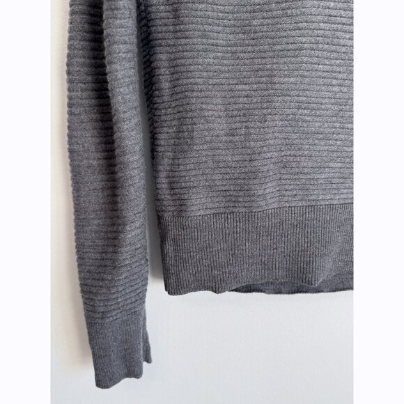 Theory Noble Gray Wool Ribbed Mock Neck Sweater Men’s Size Large Quiet Luxury - Picture 4 of 10
